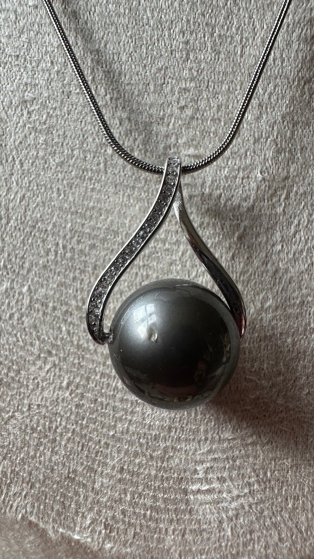 Collier Nui