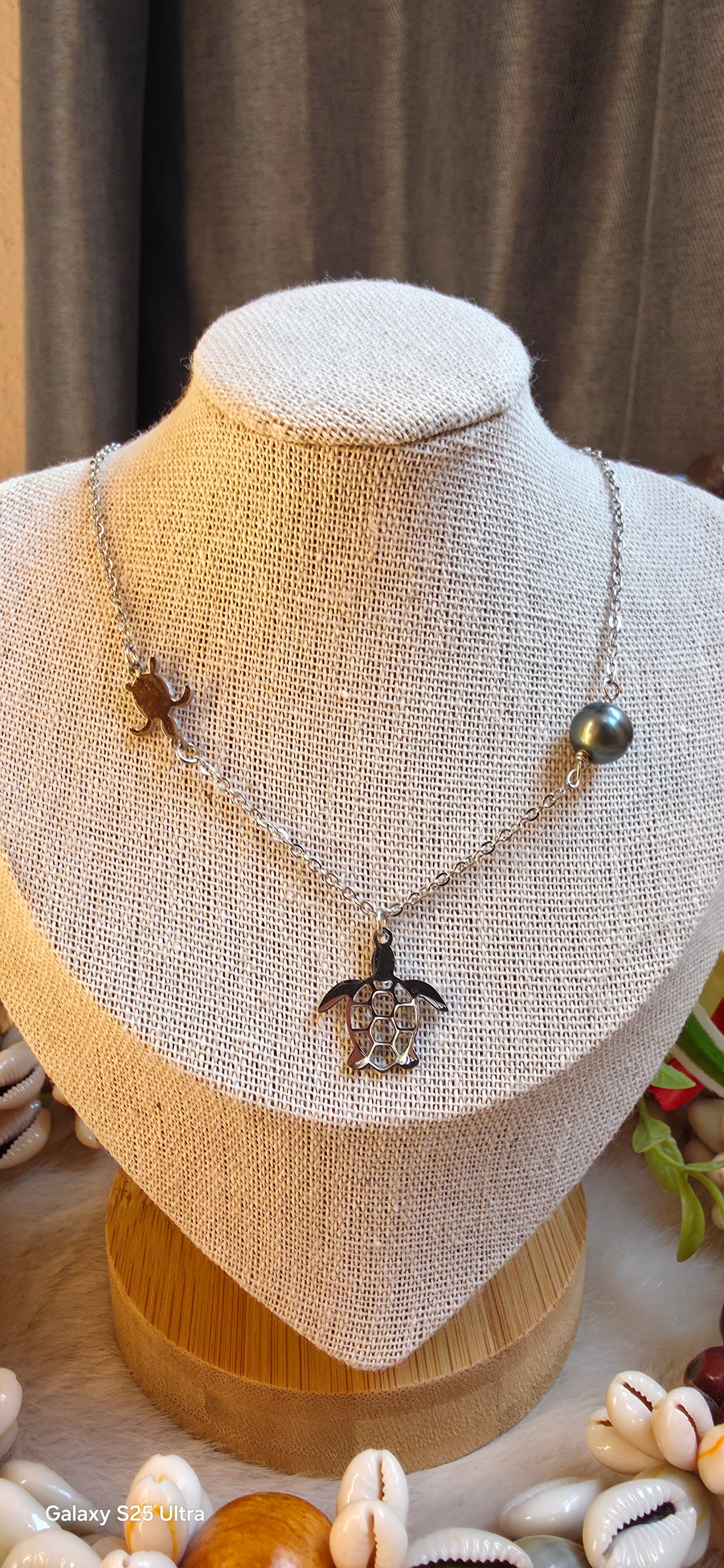 Collier Fonu