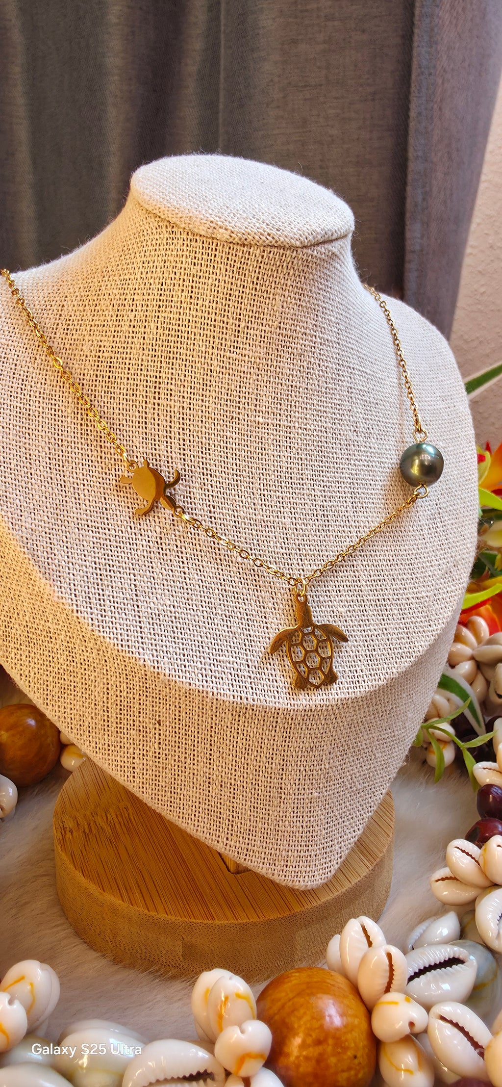 Collier Fonu