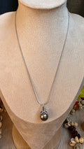 Collier Vainui